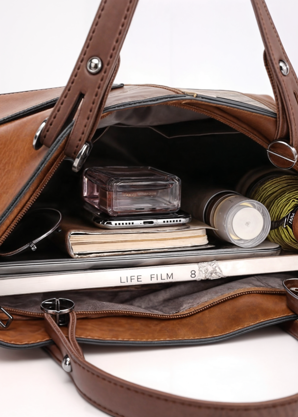 Alexa Signature™ – Élégance Vegan pour un Quotidien Organisé