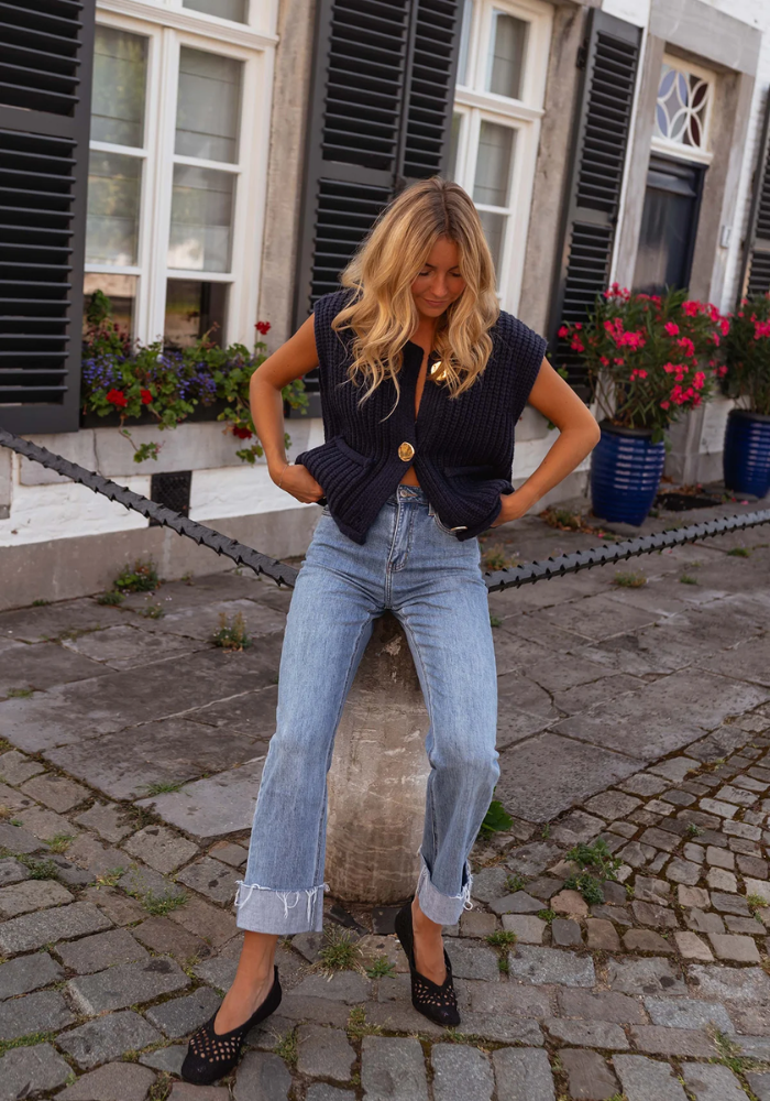 FENJA™ | LE GILET EN MAILLE CHIC POUR UN LAYERING ÉLÉGANT