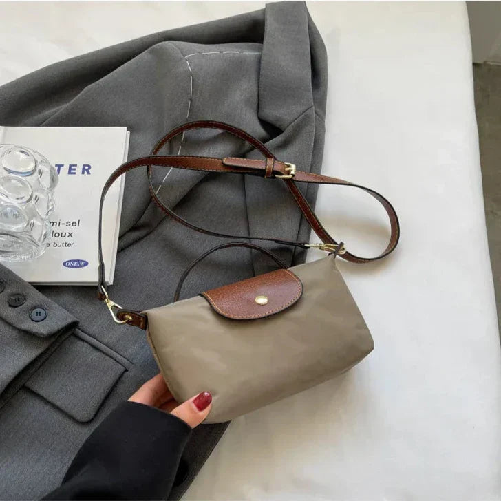 Kirsten™ – Élégance Polyvalente pour Briller Chaque Jour