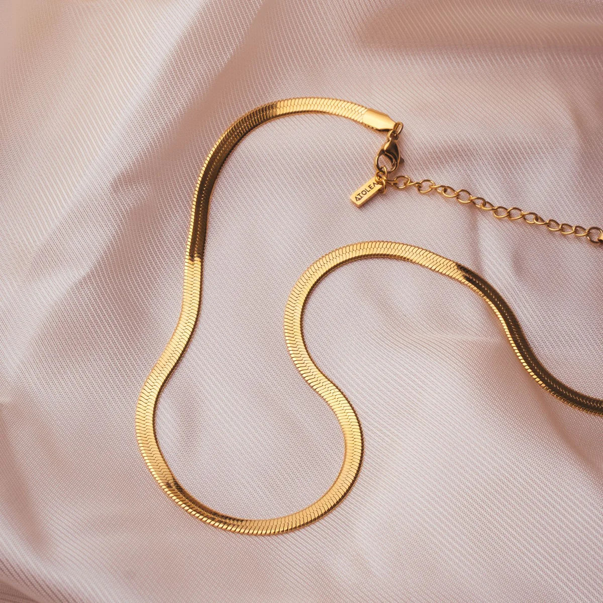 Collier Stella en forme de chevron