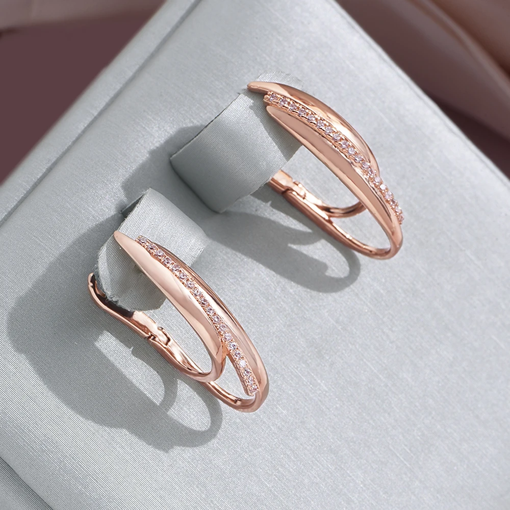 Boucles d'oreilles dorées élégantes