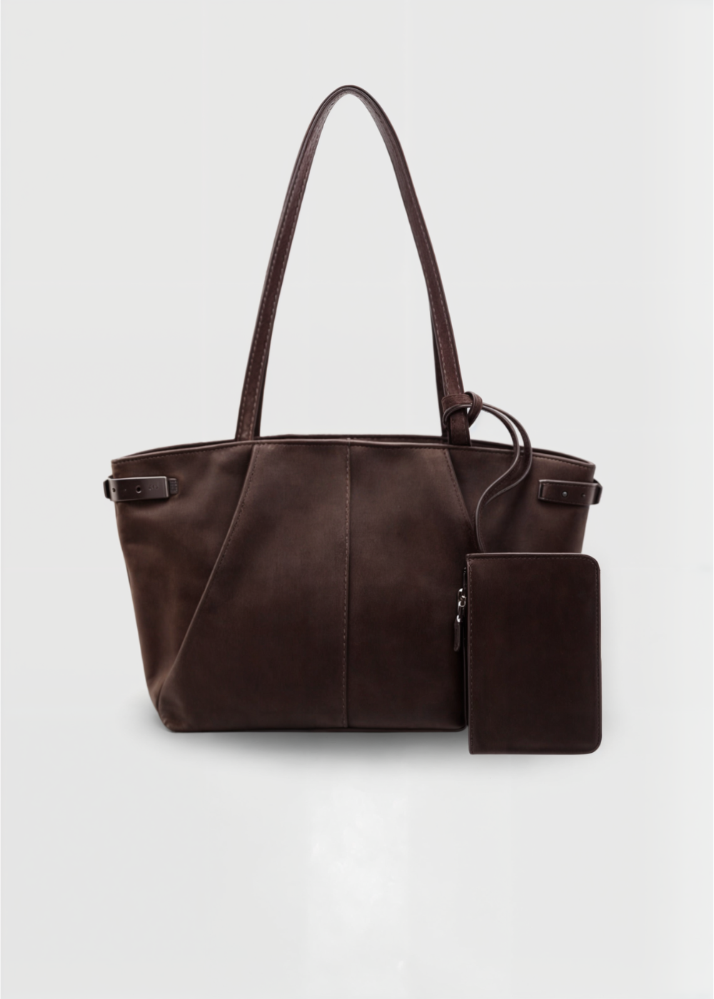 Arden Suede BB™ – Élégance Discrète pour un Style du Matin au Soir