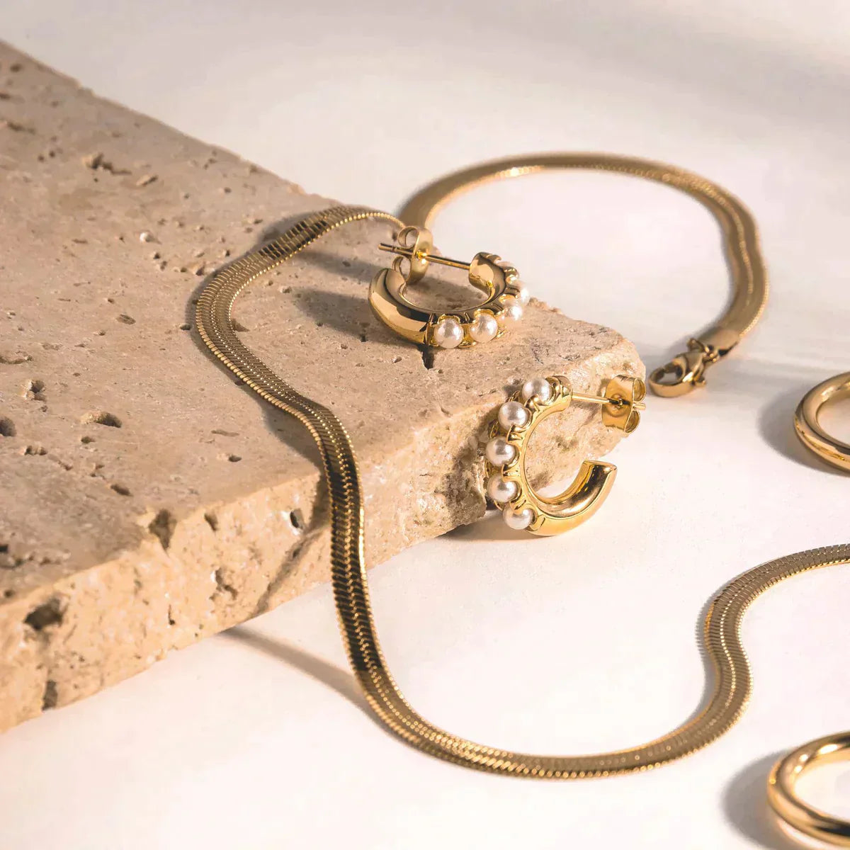 Collier Stella en forme de chevron