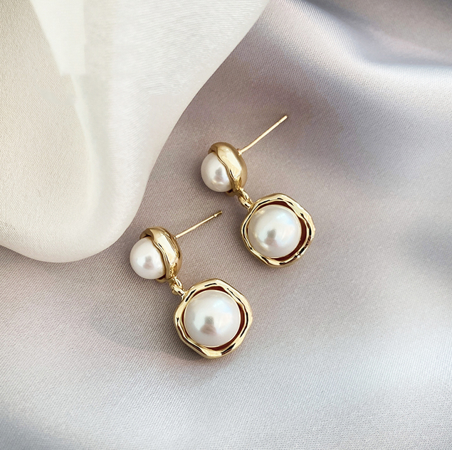 Boucles d'oreilles en perles dorées